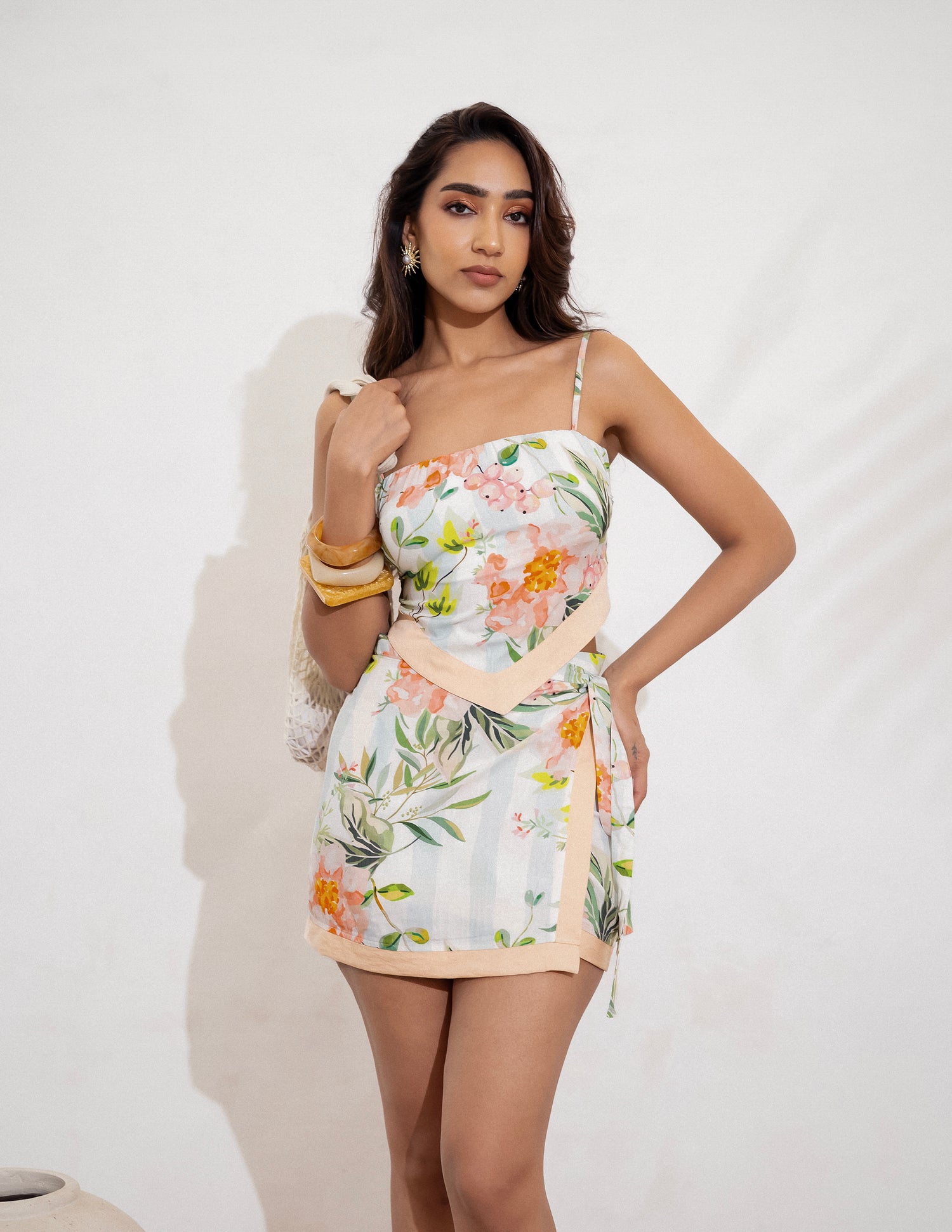 Contrast Binding Detail Top