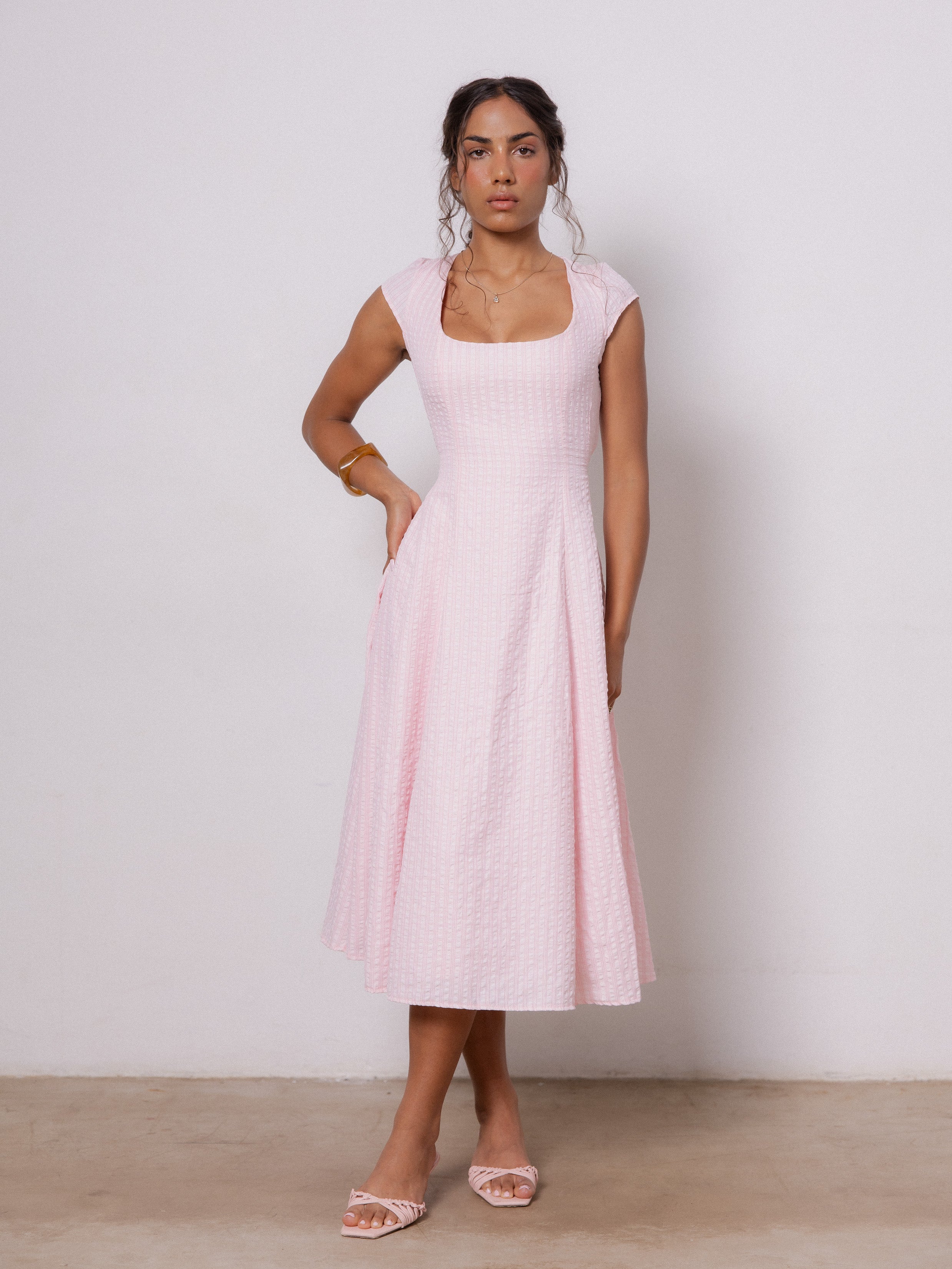 Cap Sleeved Seam Detailed Midi Dress
