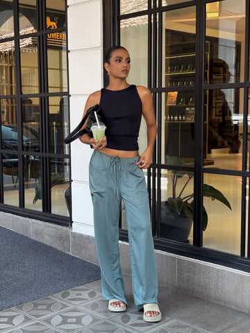 Low Waist Pocket Detailed  Pant
