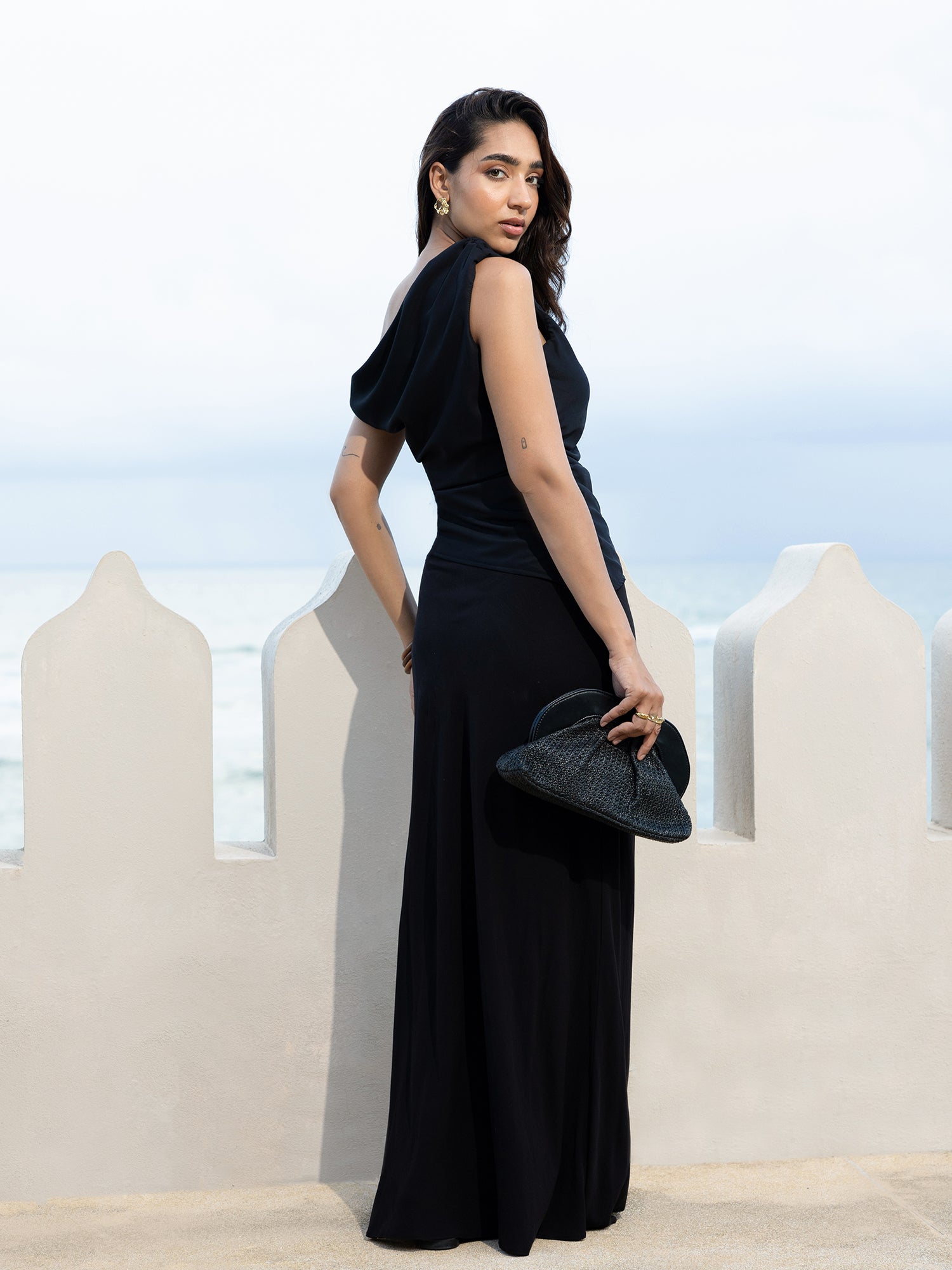 Asymmetrical Hem Detailed Off Shoulder Top