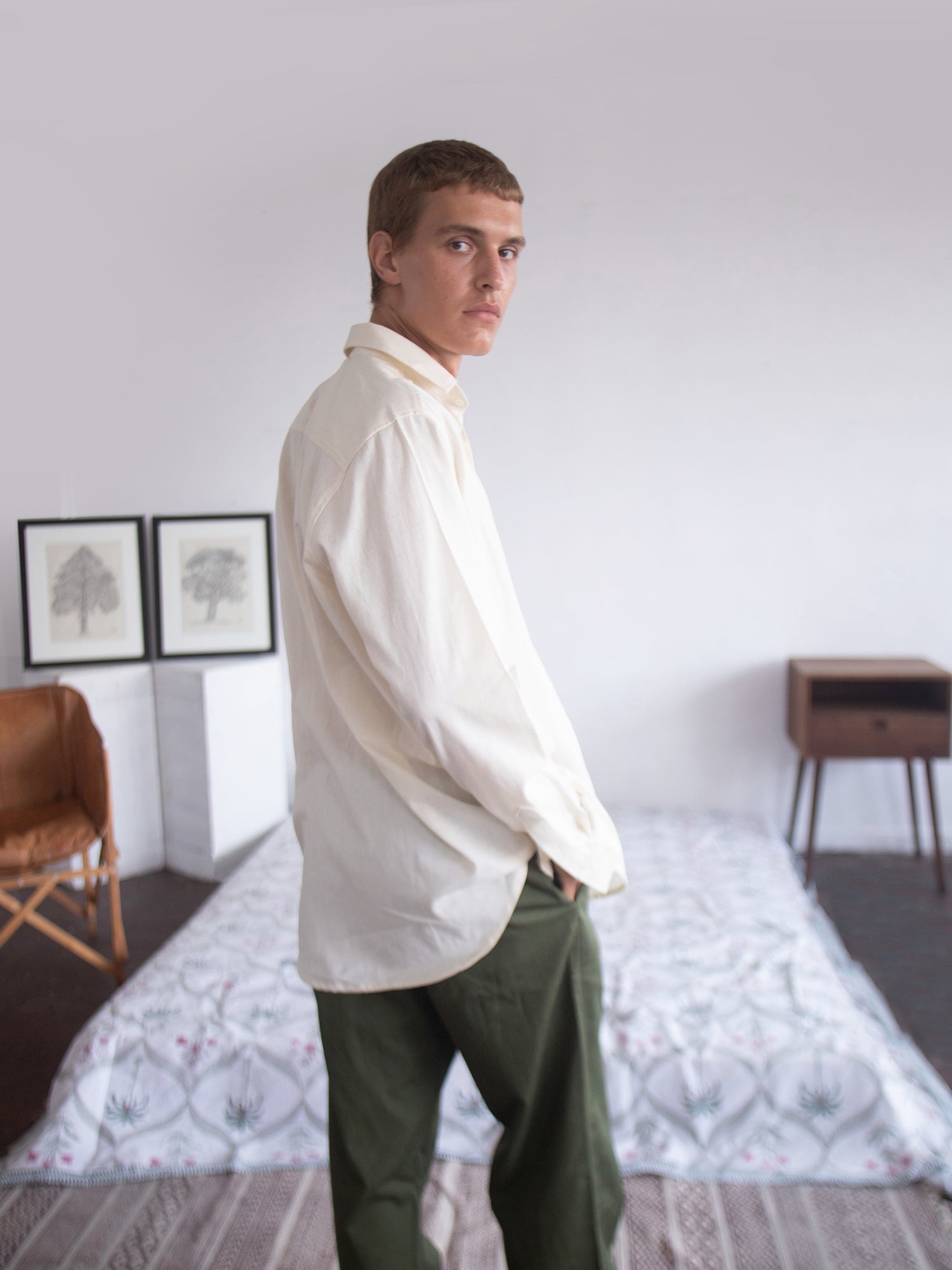 Long sleeve regular collar shirt