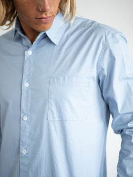 Long sleeved regular collar shirt
